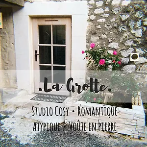 la-grotte.hotels-rhonealpes.com/